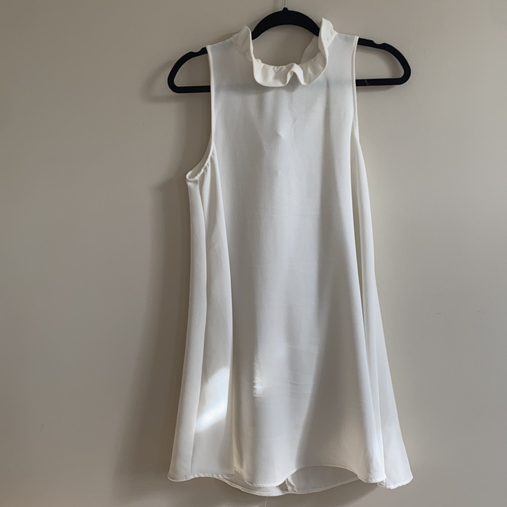 Dress - Picture 3 of 4